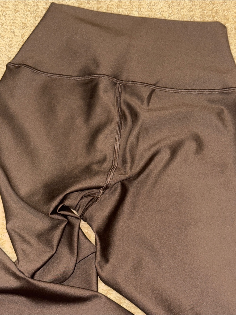 ALO Yoga dark brown High-Rise Leggings - Picture 6 of 7